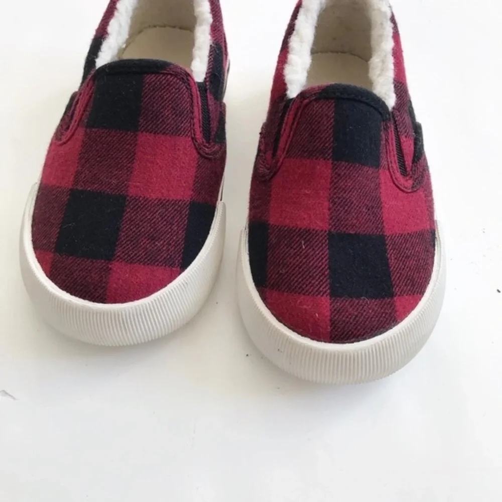 BABygap buffalo plaid slip on shoes EUC size 6